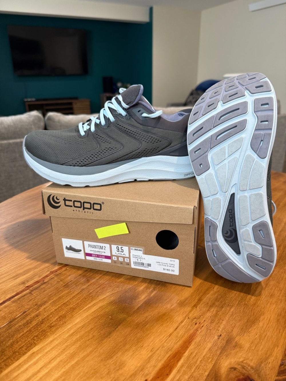 Topo Phantom 2 Women's Athletic Shoes - Gray with Light Blue Accents